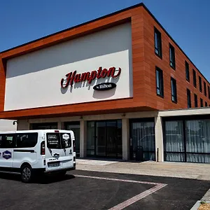 Hampton By Hilton Toulouse Airport Hotel